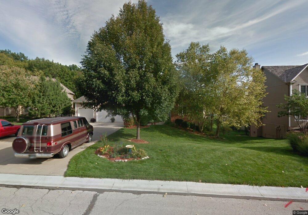 4905 Constance St, Shawnee, KS 66216 - photo 1