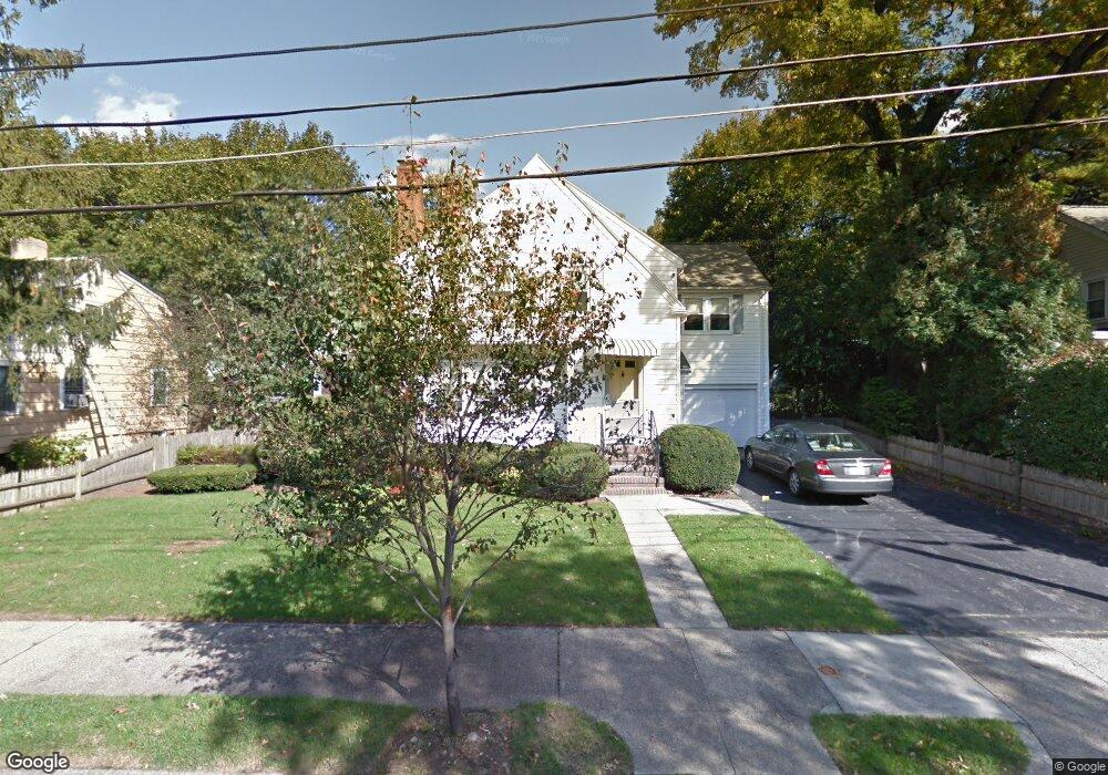 20 Pierrepont Rd, Newton Lower Falls, MA 02462 - photo 1