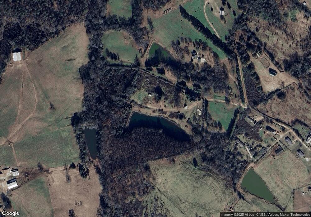 292 Vandiver Rd, Martin, GA 30557 - photo 1