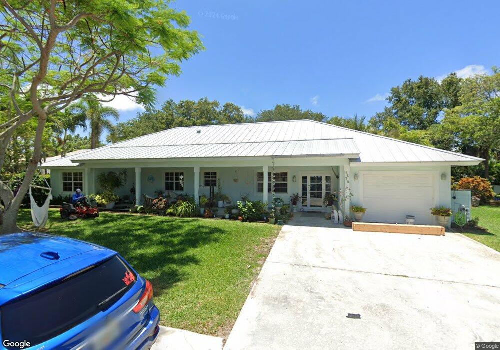 1270 NE Hillcrest Ln, Jensen Beach, FL 34957 - photo 1