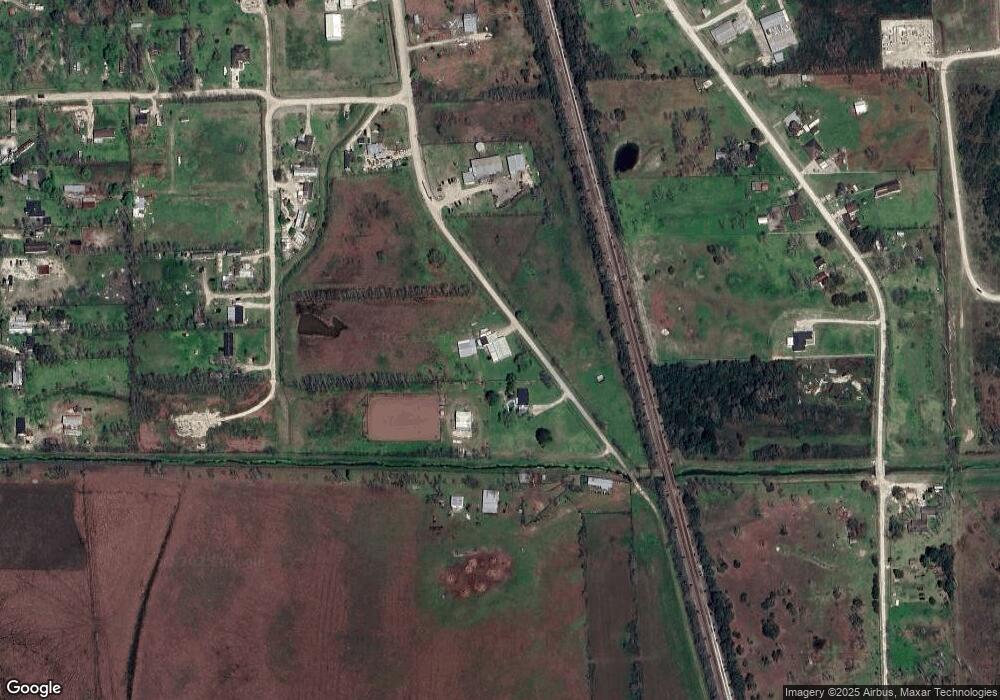 19136 Amoco Dr S, Alvin, TX 77511 - photo 1