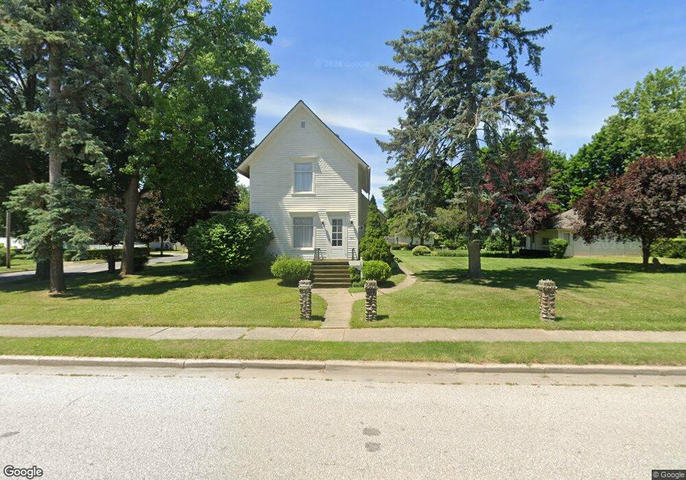 122 Robbins St, Owosso, MI 48867 - photo 1