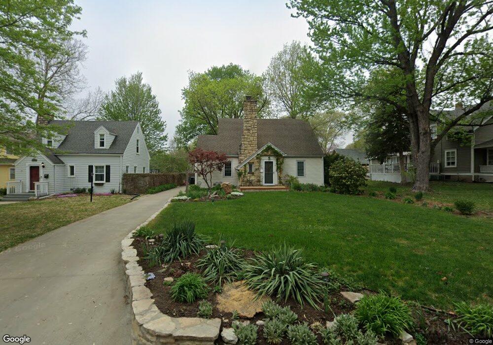 1109 SW Frazier Ave, Topeka, KS 66604 - photo 1