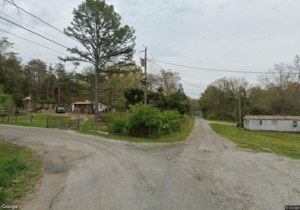 401 Wedgewood Dr, Burnside, KY 42519 - photo 1