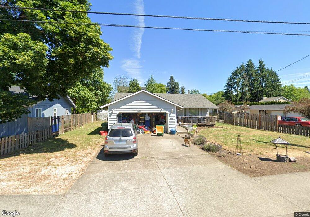 2837 18th Ave, Forest Grove, OR 97116 - photo 1