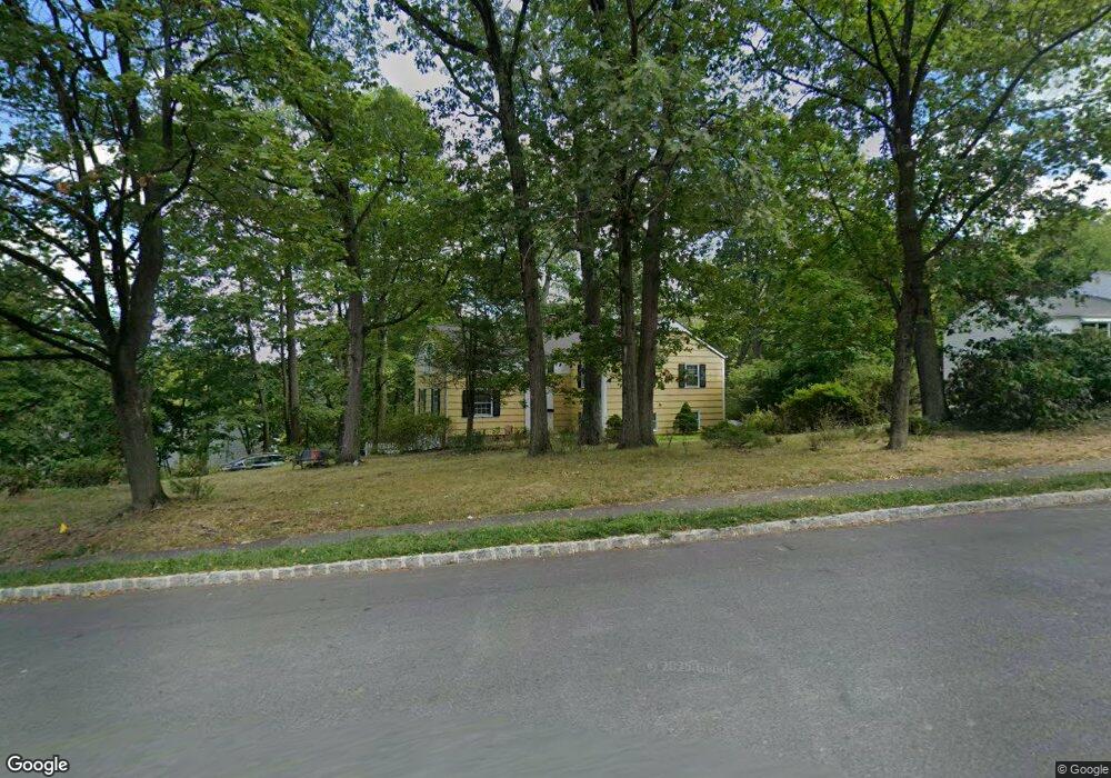 23 Cliffside Dr, Livingston, NJ 07039 - photo 1