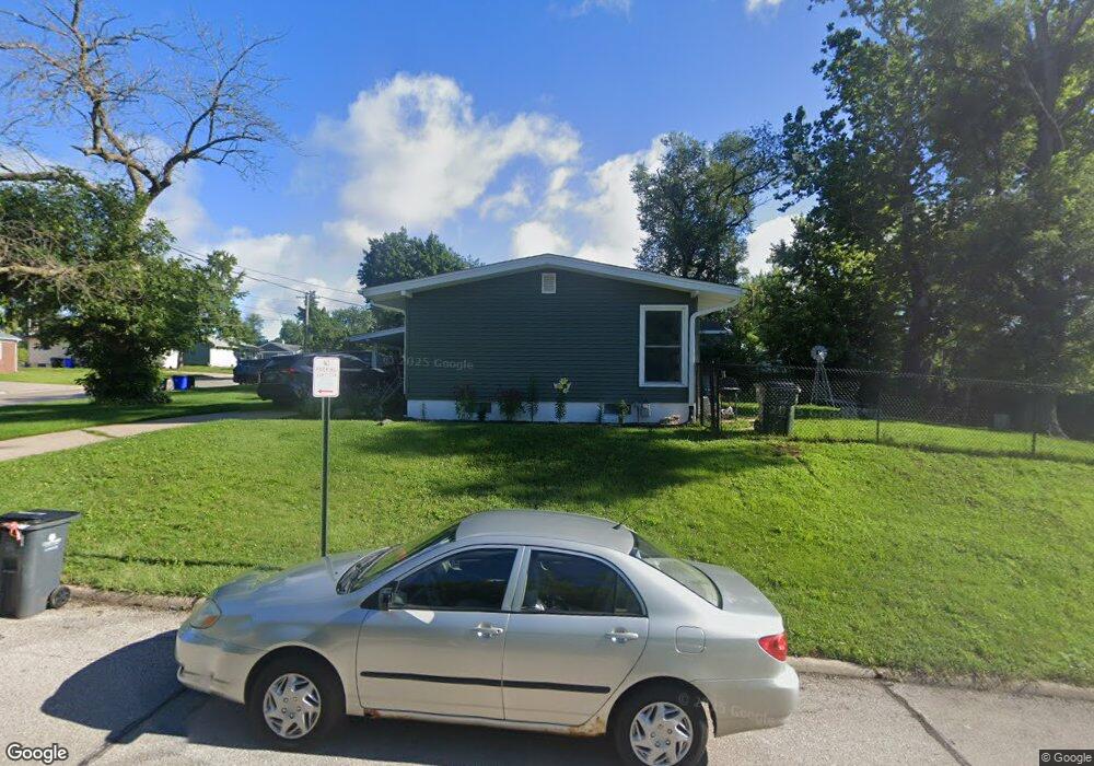 690 34th St SE, Cedar Rapids, IA 52403 - photo 1