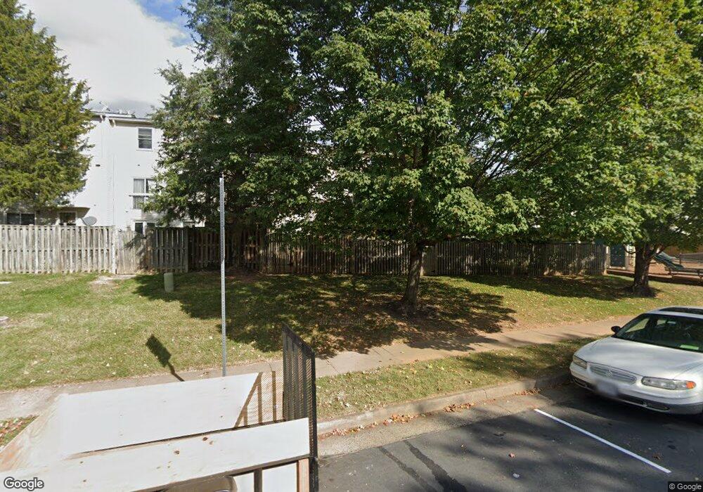 3047 Hickory Grove Ct, Fairfax, VA 22031 - photo 1