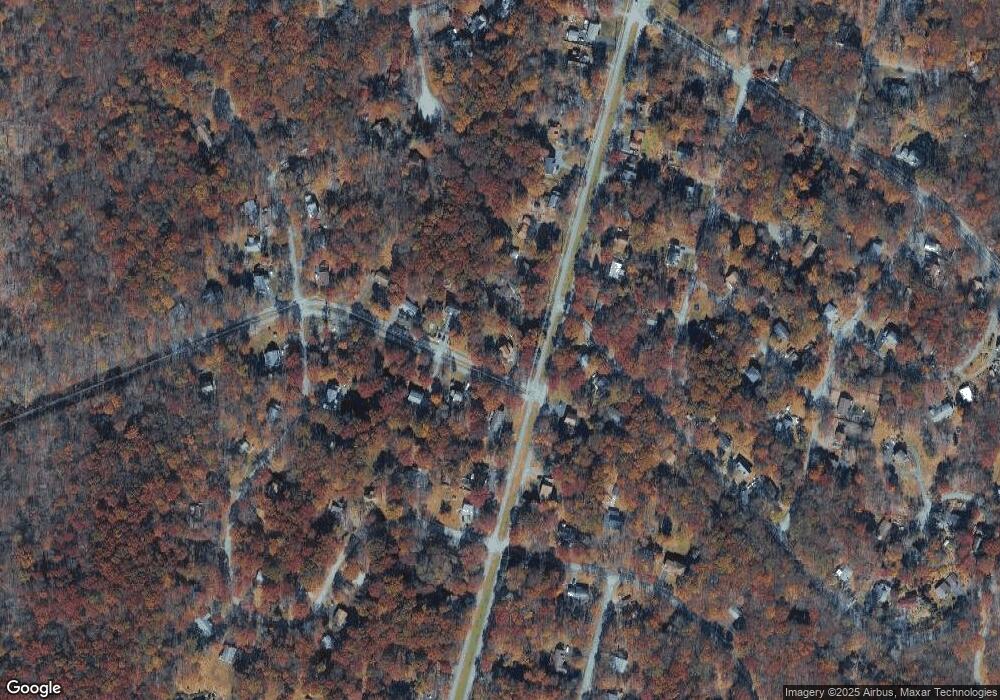 106 Lewis Blvd, Bushkill, PA 18324 - photo 1