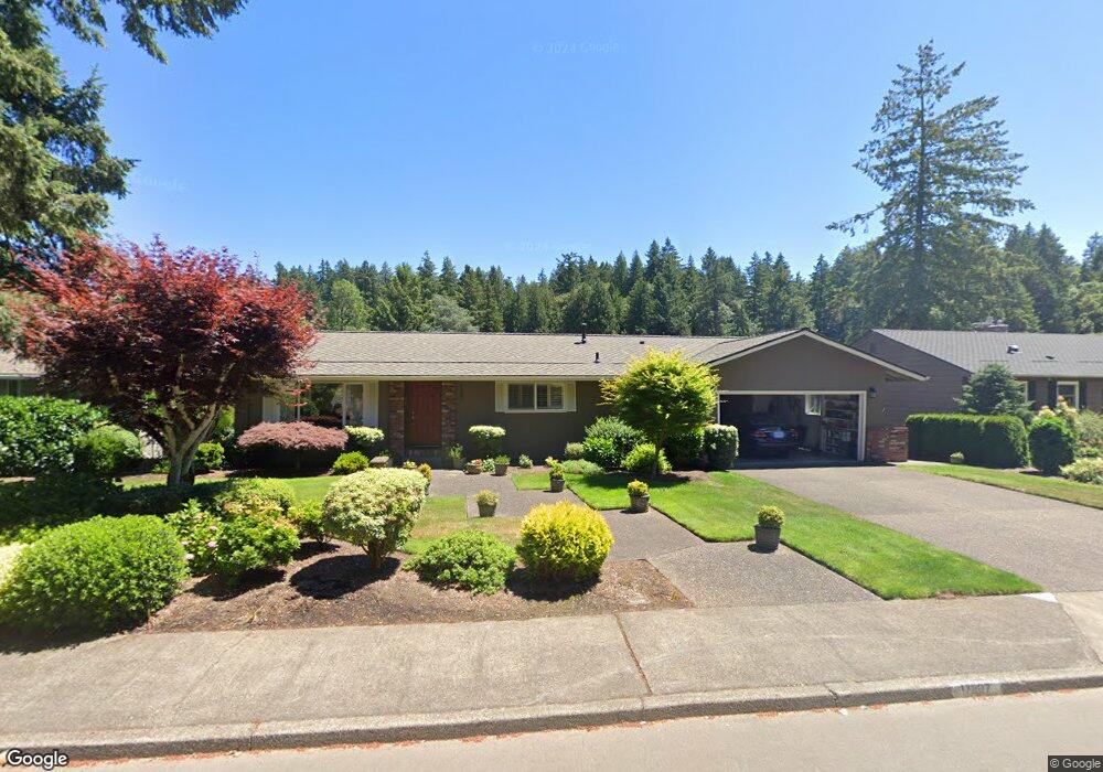 17607 Cardinal Dr, Lake Oswego, OR 97034 - photo 1