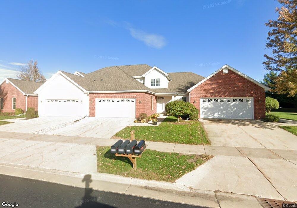 2838 Crinkle Root Dr unit 4, Fitchburg, WI 53711 - photo 1