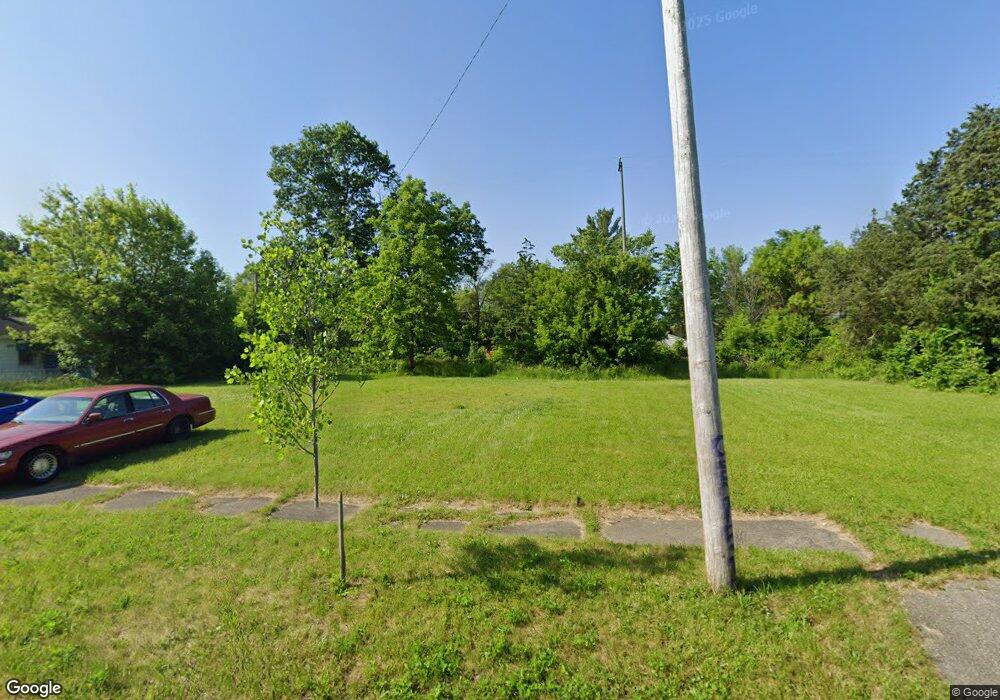 2417 Clement St, Flint, MI 48504 - photo 1