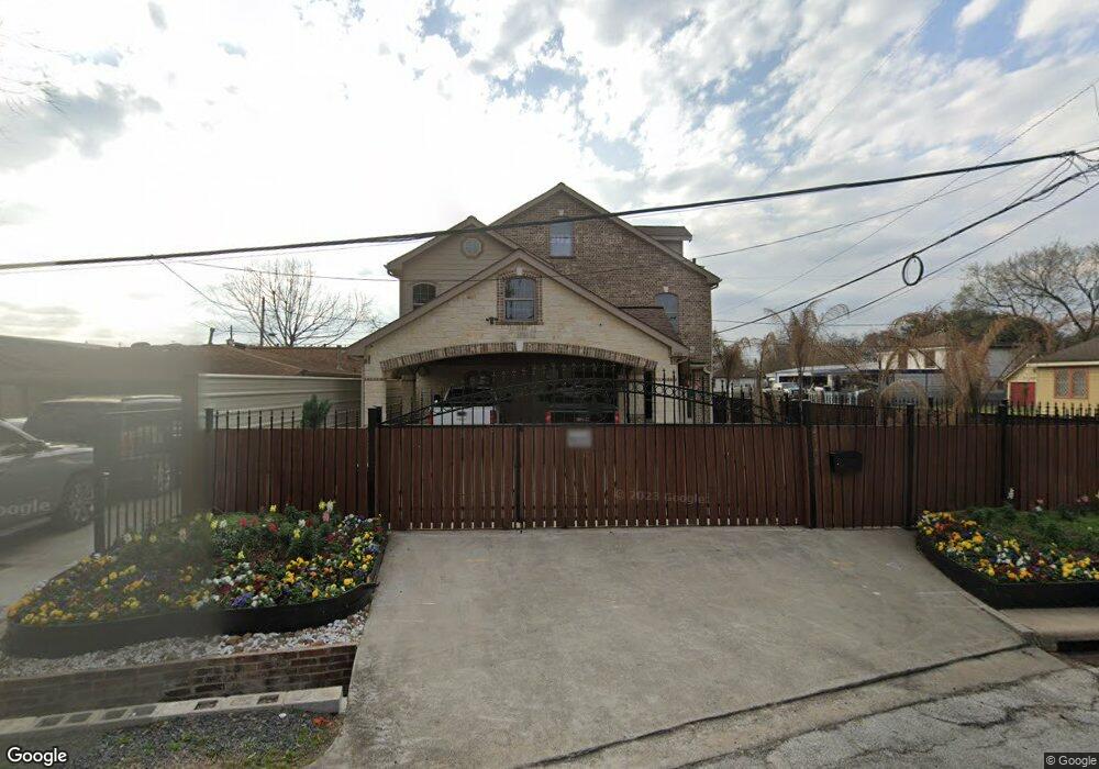 4123 Beggs St, Houston, TX 77009 - photo 1