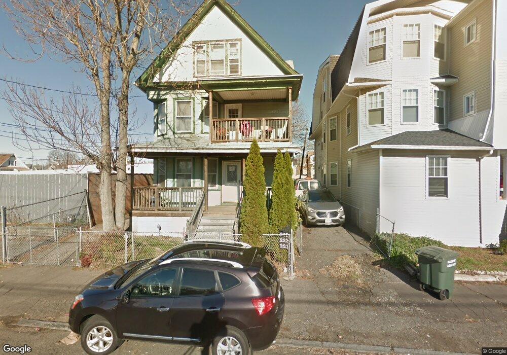 221 Spring St unit 3, Bridgeport, CT 06608 - photo 1