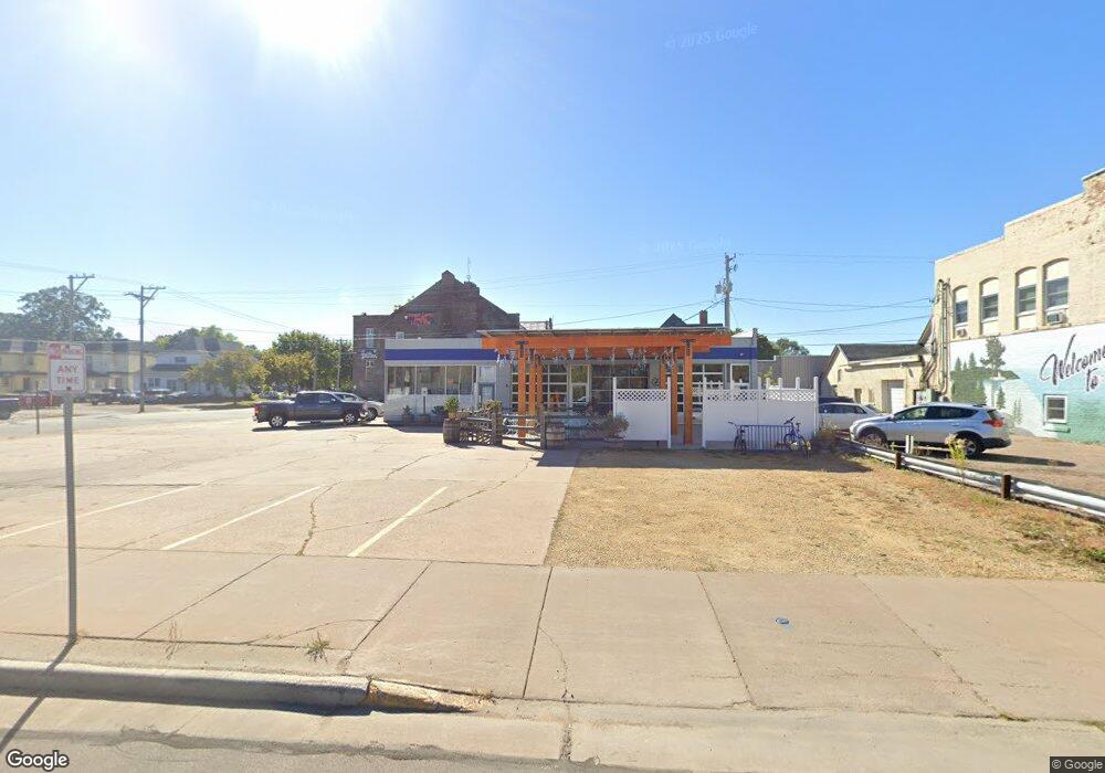 624 Main St E, Menomonie, WI 54751 - photo 1