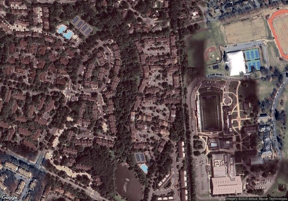 10784 Brewer House Rd, Rockville, MD 20852 - photo 1