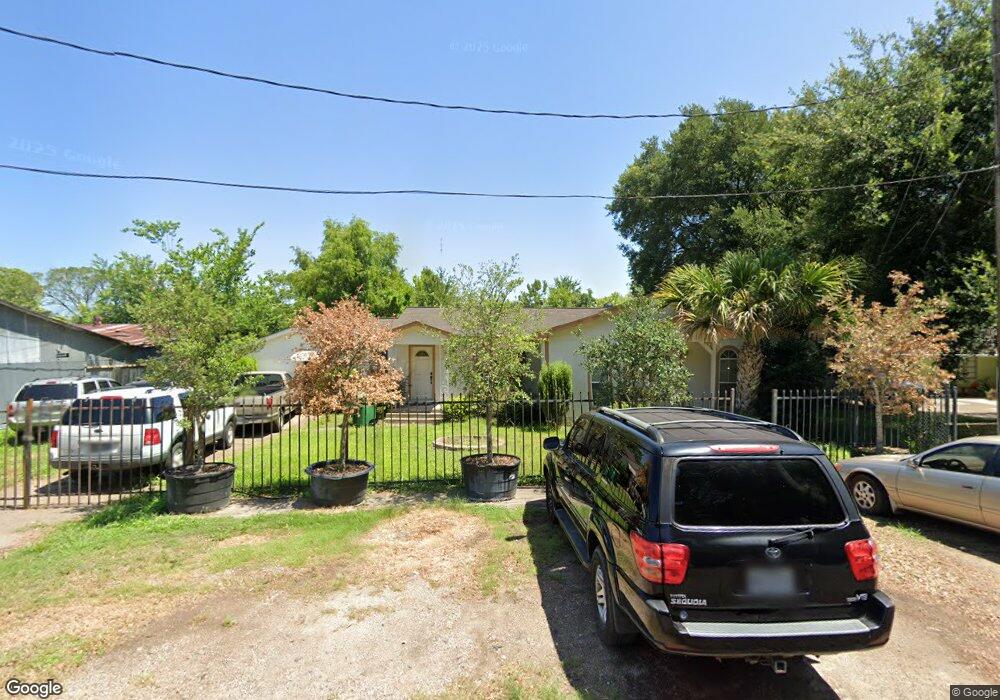 514 Mading Ln, Houston, TX 77037 - photo 1