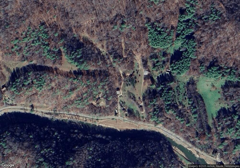 321 Walker Run Dr, Burnsville, NC 28714 - photo 1