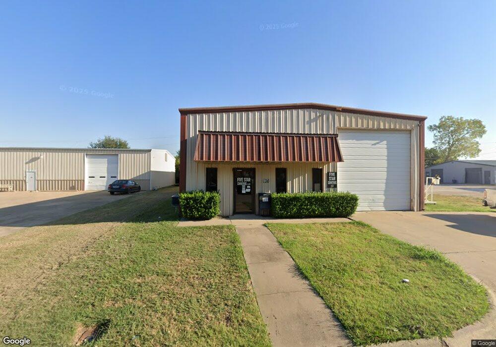 106 Century Dr, Cleburne, TX 76033 - photo 1