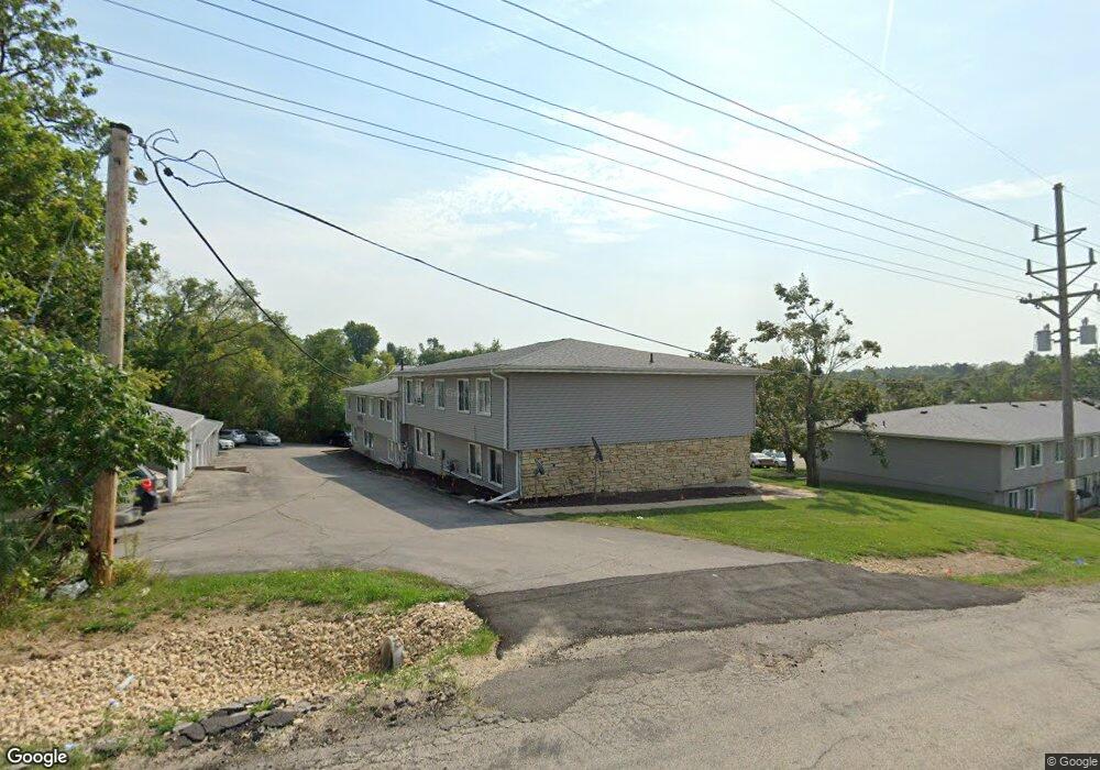 1735 Edgewood Dr NW unit 6, Cedar Rapids, IA 52405 - photo 1