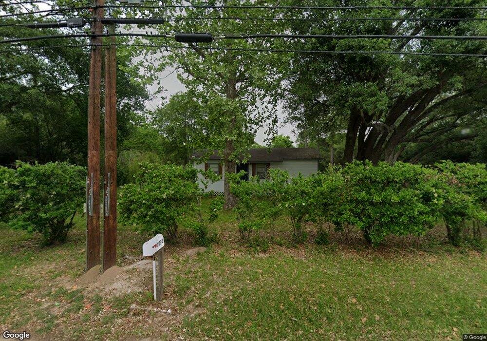 1018 Rudolph Rd, Tomball, TX 77375 - photo 1