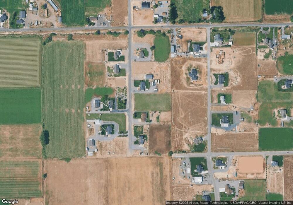 674 350 E unit 6, Genola, UT 84655 - photo 1