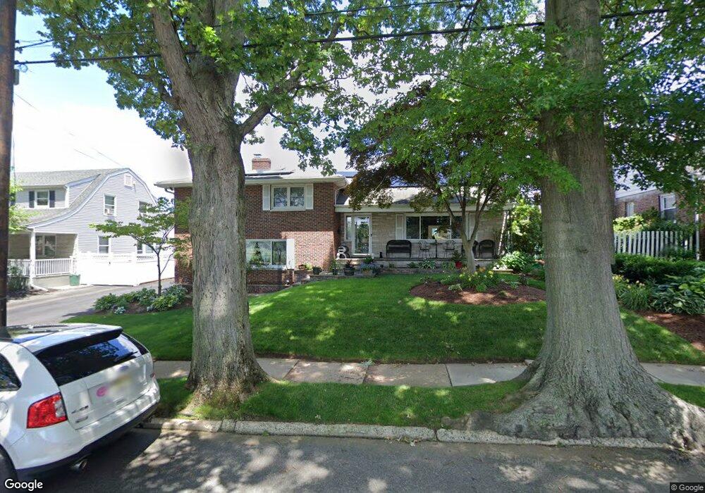 121 Paterson Ave, Hasbrouck Heights, NJ 07604 - photo 1