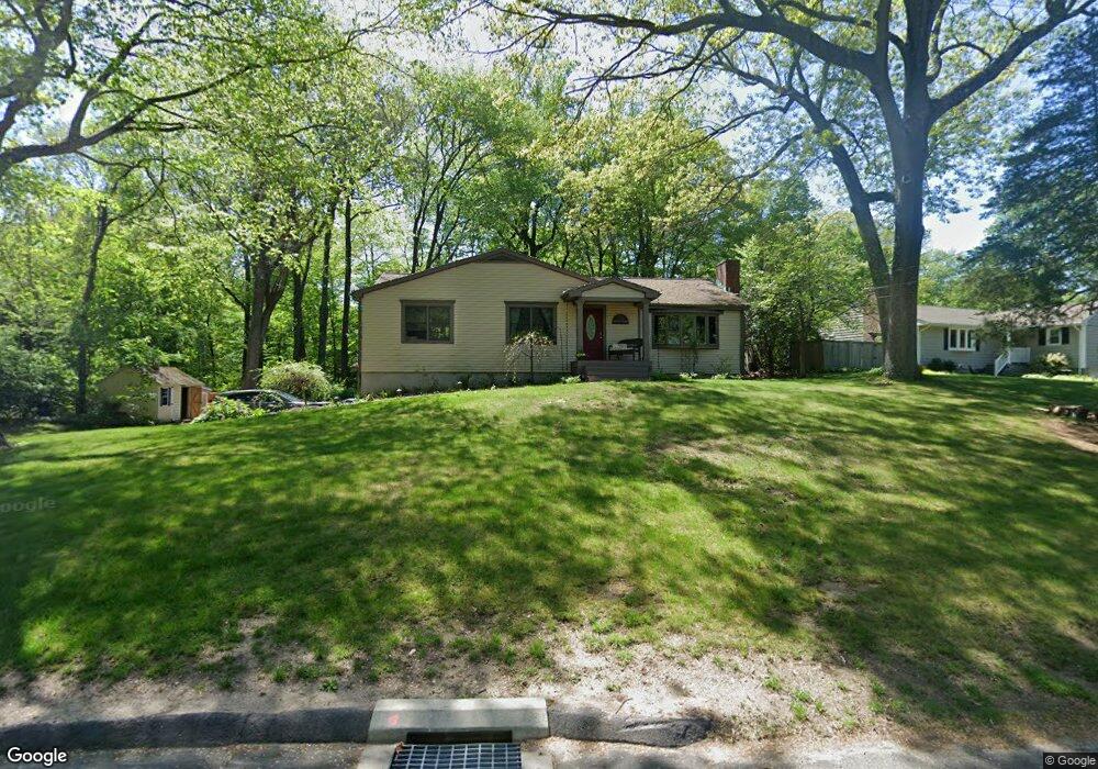 181 Tanglewood Rd, Trumbull, CT 06611 - photo 1