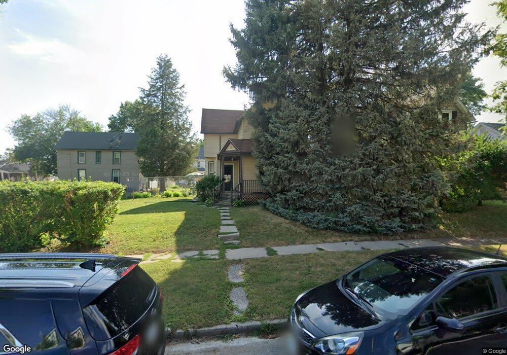 326 S Lincoln Ave, Davenport, IA 52802 - photo 1