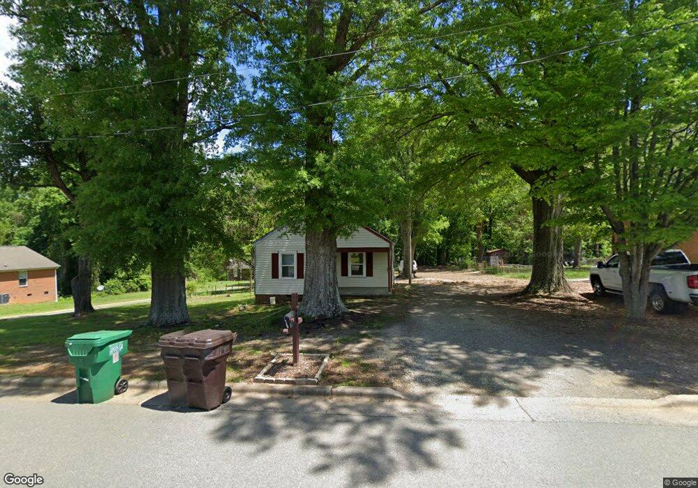 114 Spring Garden Cir, High Point, NC 27260 - photo 1