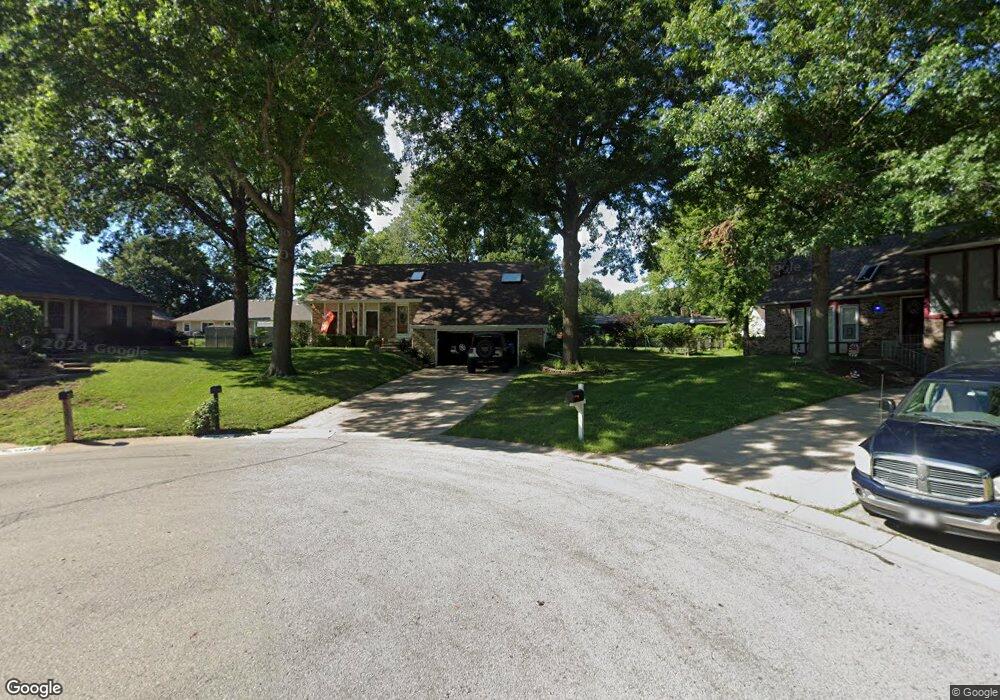 5320 Larsen Ln, Shawnee, KS 66203 - photo 1