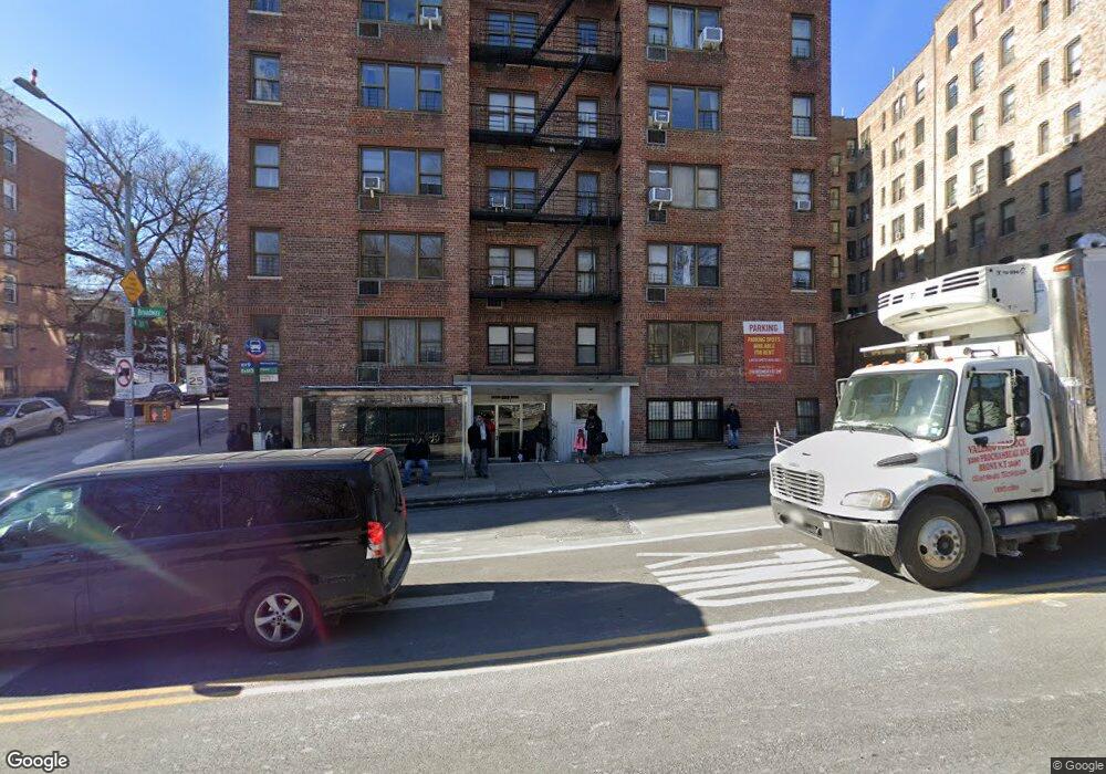 Coop unit 7I, Bronx, NY 10471 - photo 1