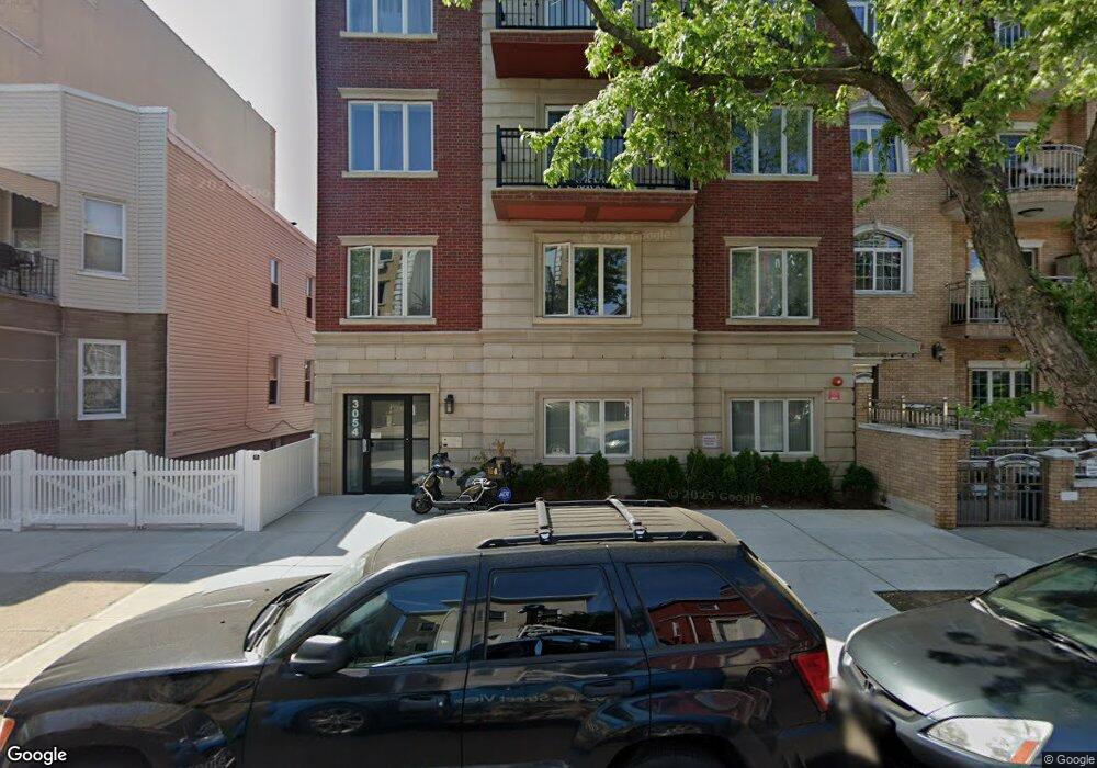 30-54 38 Th St unit 2 A, New York City, NY 11103 - photo 1