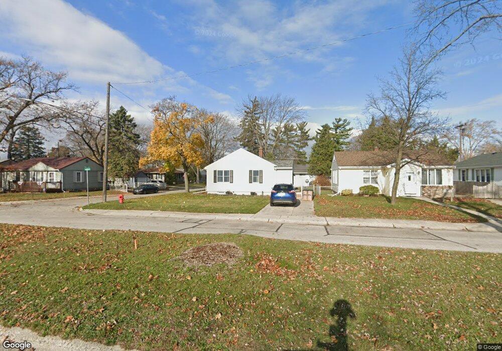 907 Lasalle Blvd, Port Huron, MI 48060 - photo 1