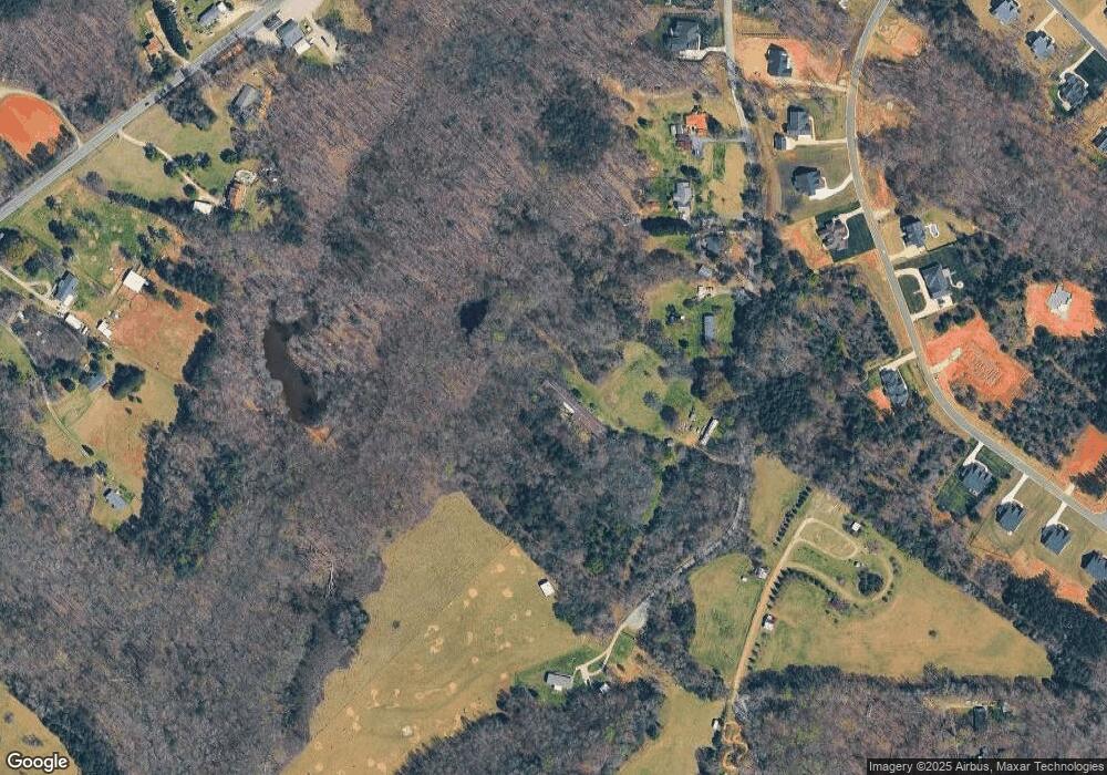 407 Sheperd Ln, Clover, SC 29710 - photo 1