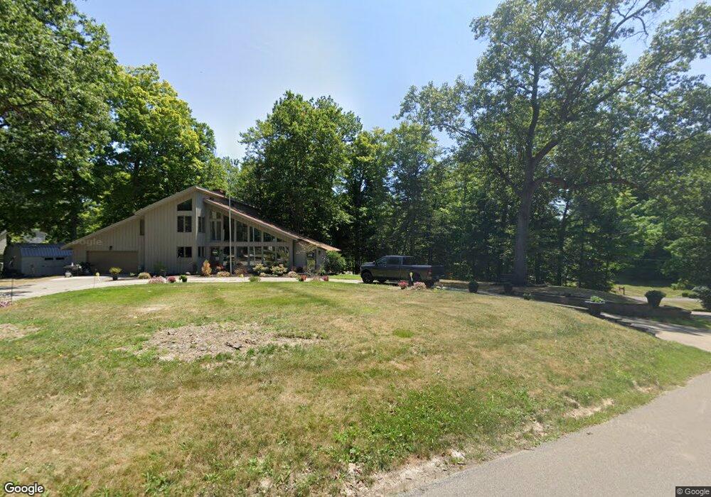 1727 Woodhill Dr W, Ashland, OH 44805 - photo 1