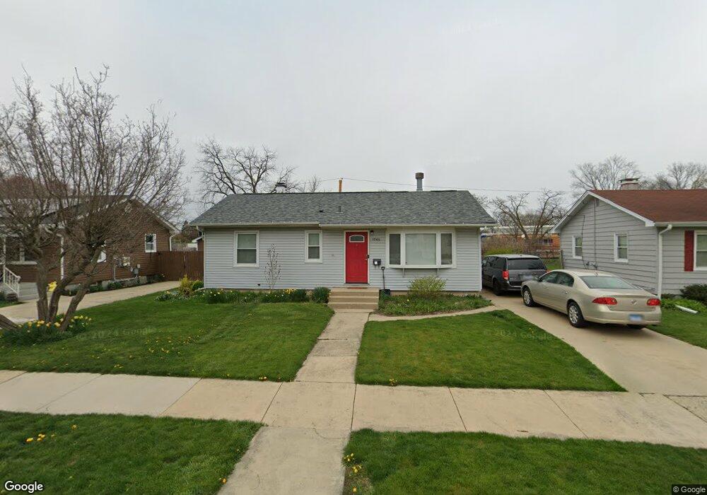 1045 N Pleasure Ct, Aurora, IL 60506 - photo 1