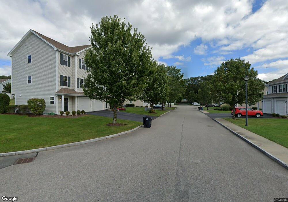 5 Mill Stream Dr unit 61, Cumberland, RI 02864 - photo 1