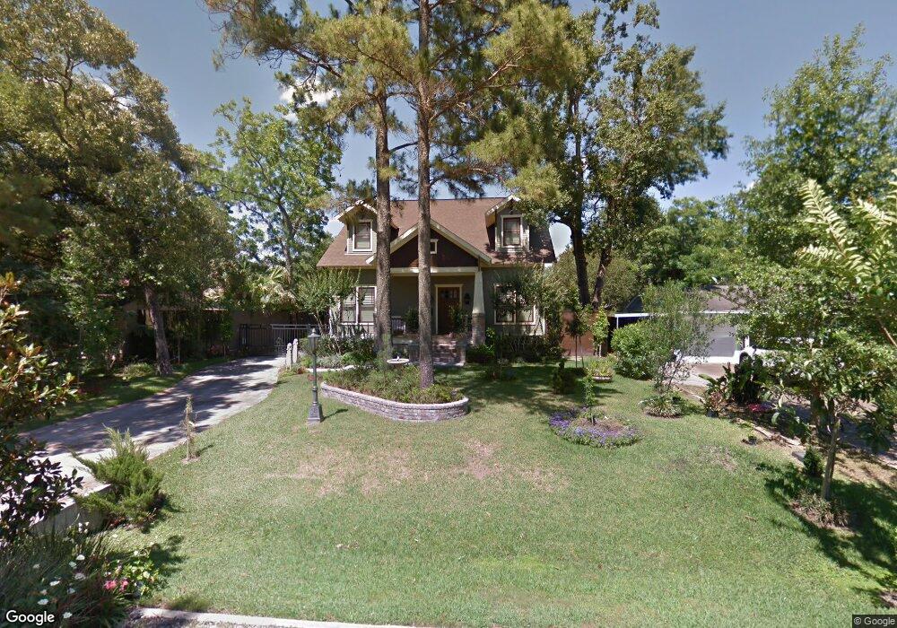 922 Gardenia Dr, Houston, TX 77018 - photo 1