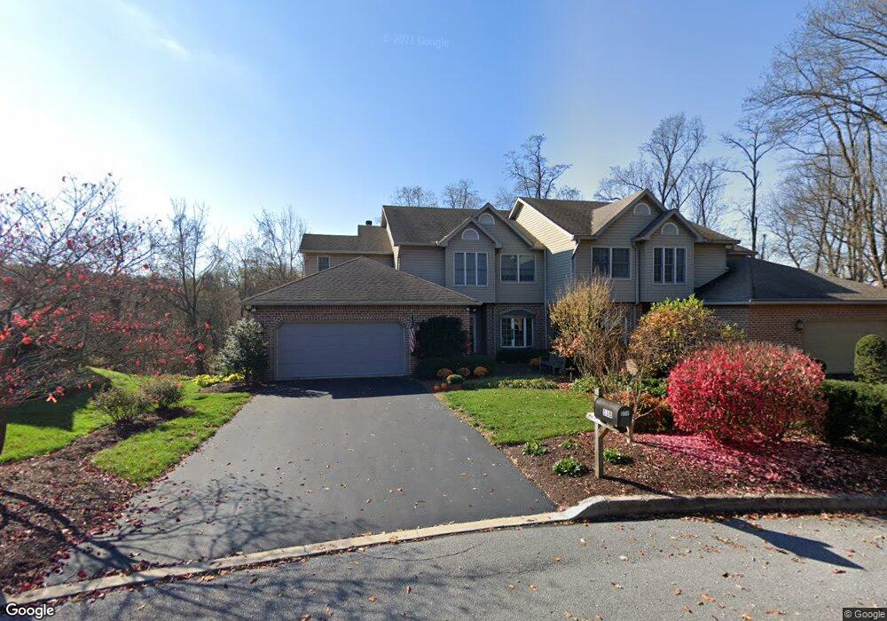 538 Bridgeview Dr, Lemoyne, PA 17043 - photo 1