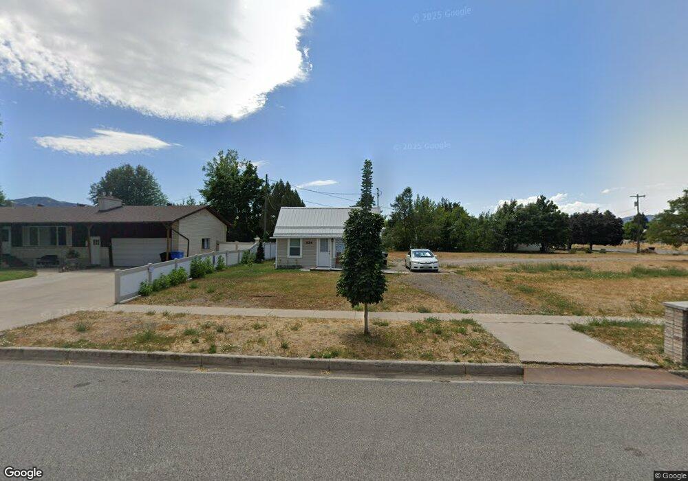524 E Main St, Hyrum, UT 84319 - photo 1