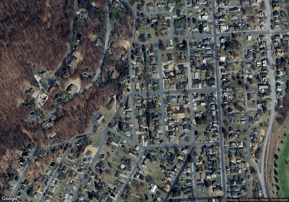 205 Barclay St, Bedford, PA 15522 - photo 1