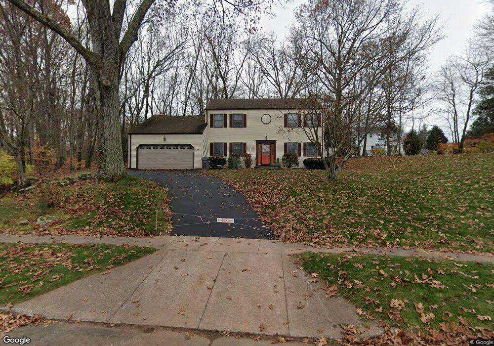 83 Knollwood Rd, Manchester, CT 06042 - photo 1