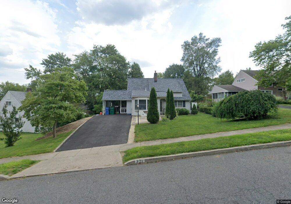 271 Red Cedar Dr, Levittown, PA 19055 - photo 1