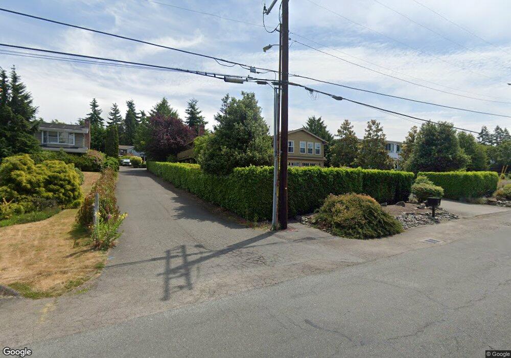 1402 9th Ave N, Edmonds, WA 98020 - photo 1