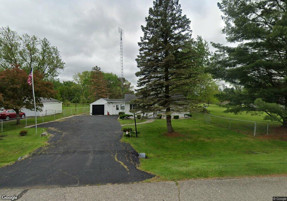 6085 Myrtle Ave, Flushing, MI 48433 - photo 1