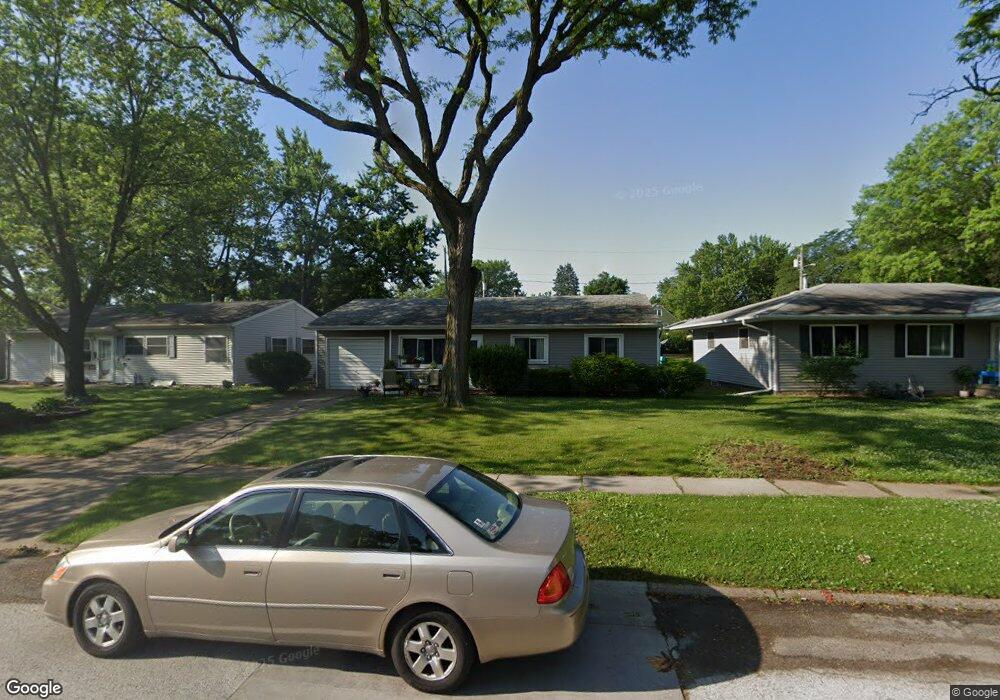 1485 W 29th St, Davenport, IA 52804 - photo 1