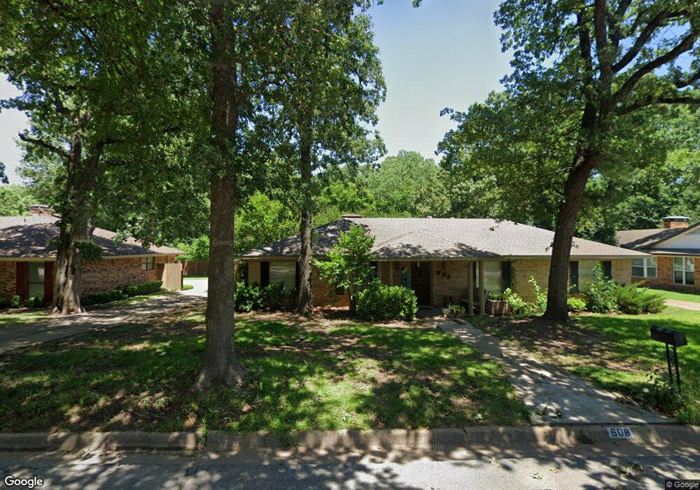 608 Royal Ridge Dr, Denison, TX 75020 - photo 1