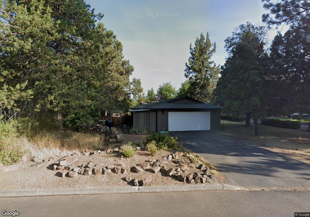 19976 Mcclellan Rd, Bend, OR 97702 - photo 1
