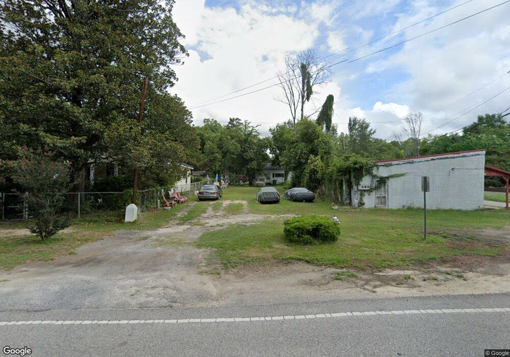 902 Chesnut St, Camden, SC 29020 - photo 1